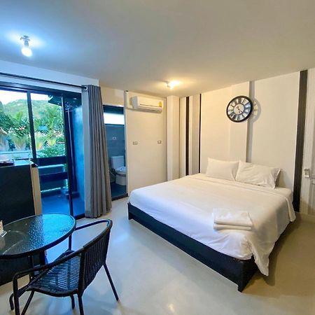 Beam House Hotel Patong Exterior foto